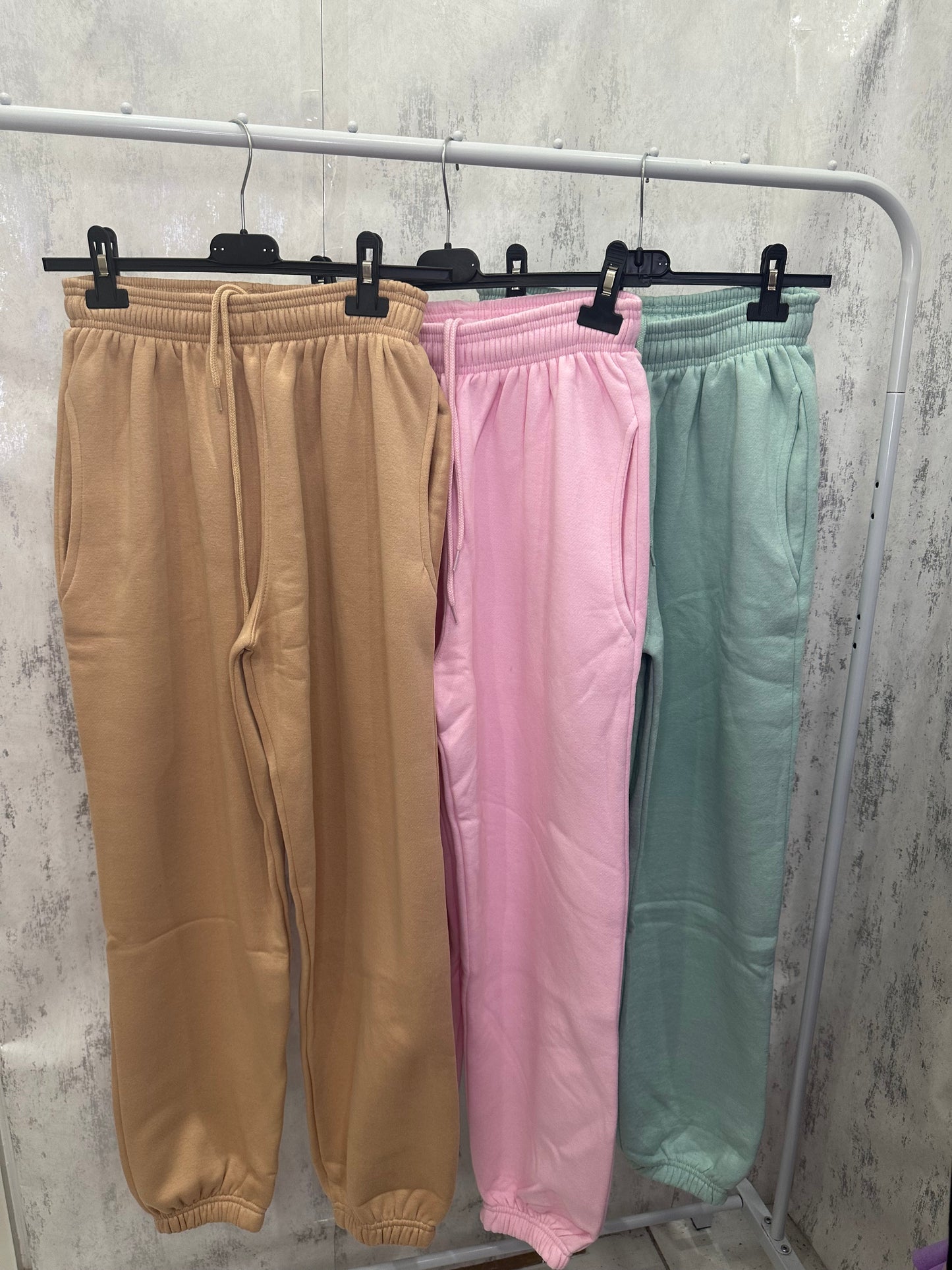 Basics/ Jogger bottoms